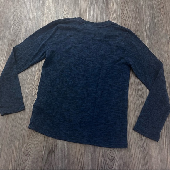 Abercrombie Kids Long sleeve shirt 9/10 - Picture 2 of 4